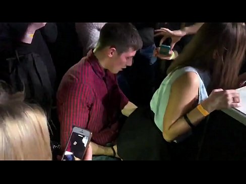 ❤️ ʻO ka moekolohe maoli i loko o kahi hale kalapu ʻo Rūsia. 18-makahiki-kahiko Lūkini kaikamahine i loko o ka anus a me ka vagina fucked i loko o ka nightclub ❤️❌ Sex video iā mākou haw.com-porn-kai.ru